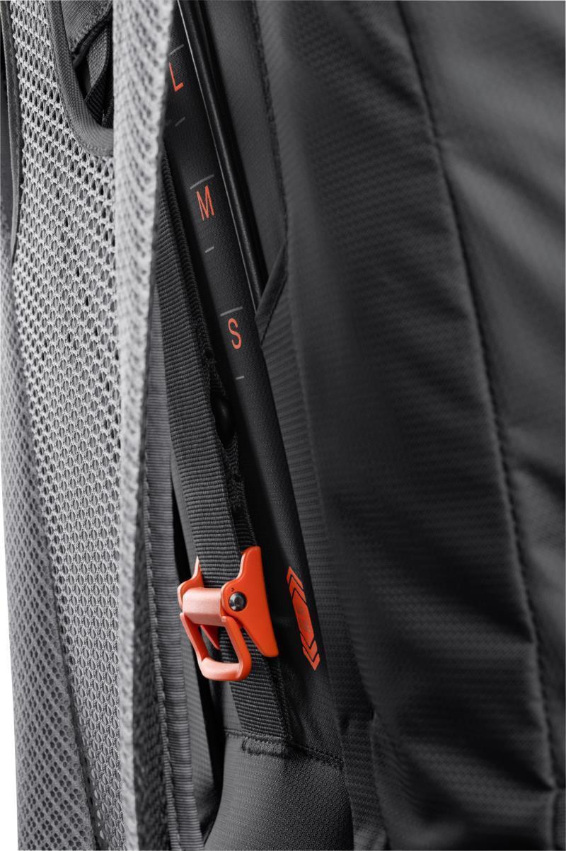 Futura Air Trek 60 + 10 - Black / Graphite 12