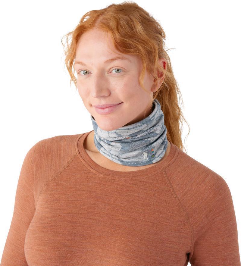 Thermal Merino (250) Long Neck Gaiter - Winter Sky Floral 3