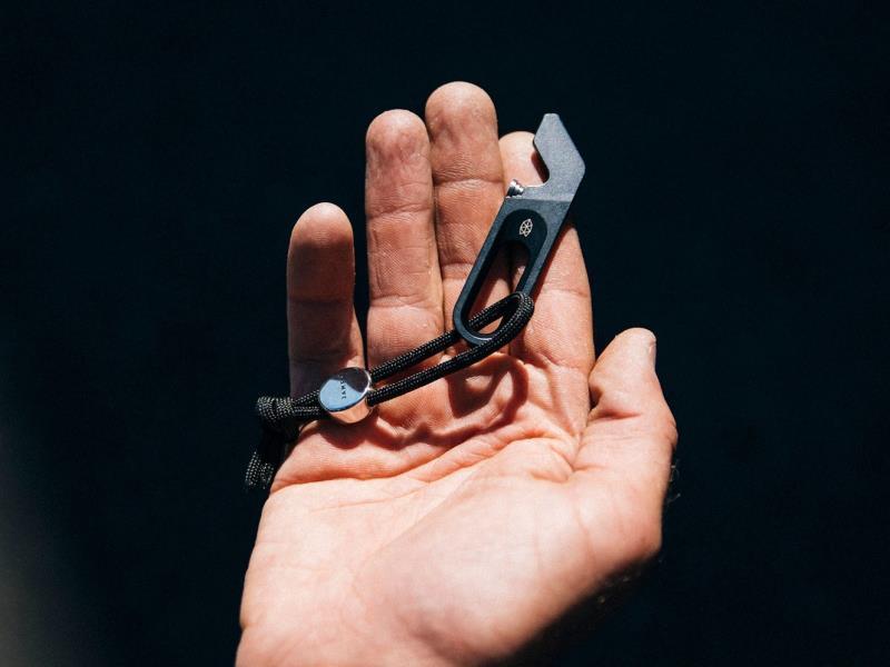 The Halifax: Black / Stainless - Not Applicable 6