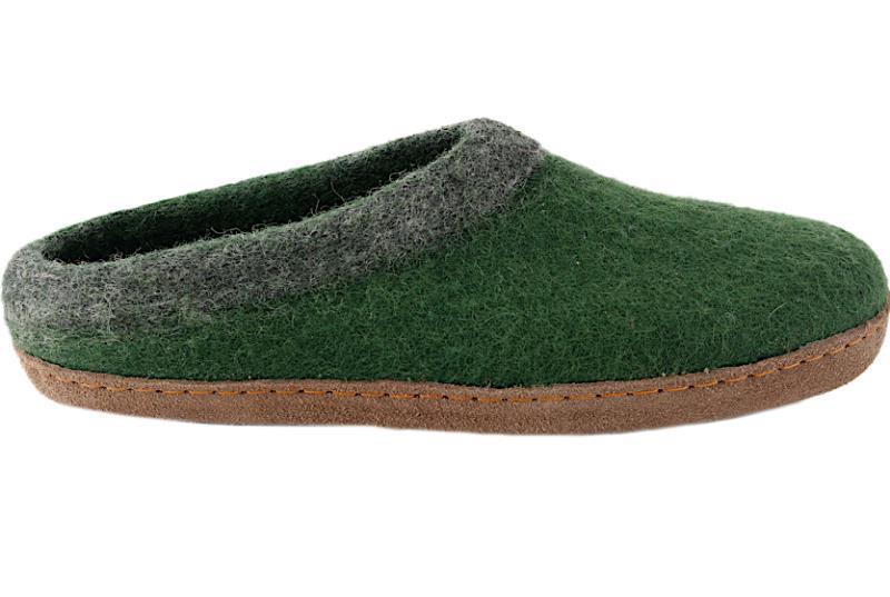 Slocan Slippers - Unisex - Winter Moss 1