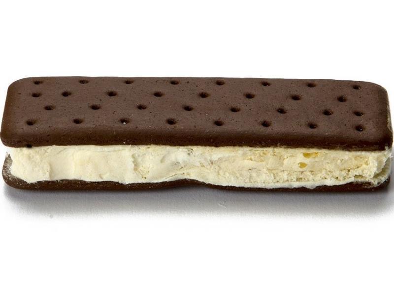 Astronaut - Vanilla Ice Cream Sandwich - Not Applicable 4