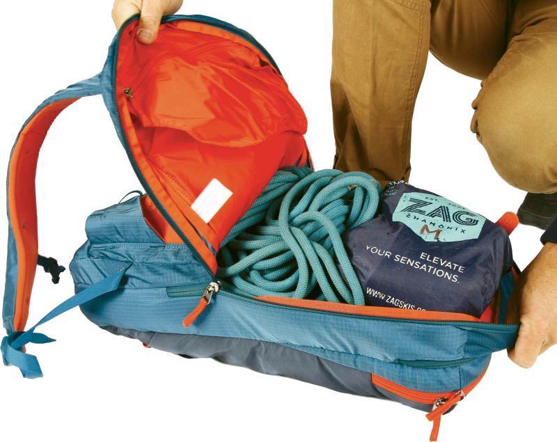 Yagi 25L Ski Pack
Yagi 35L Ski Pack
Yagi 35L Ski Pack - Ensign Blue 6