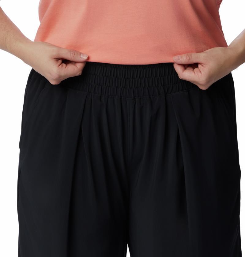Boundless Beauty Capris, Reg - Plus - Womens - Black 4