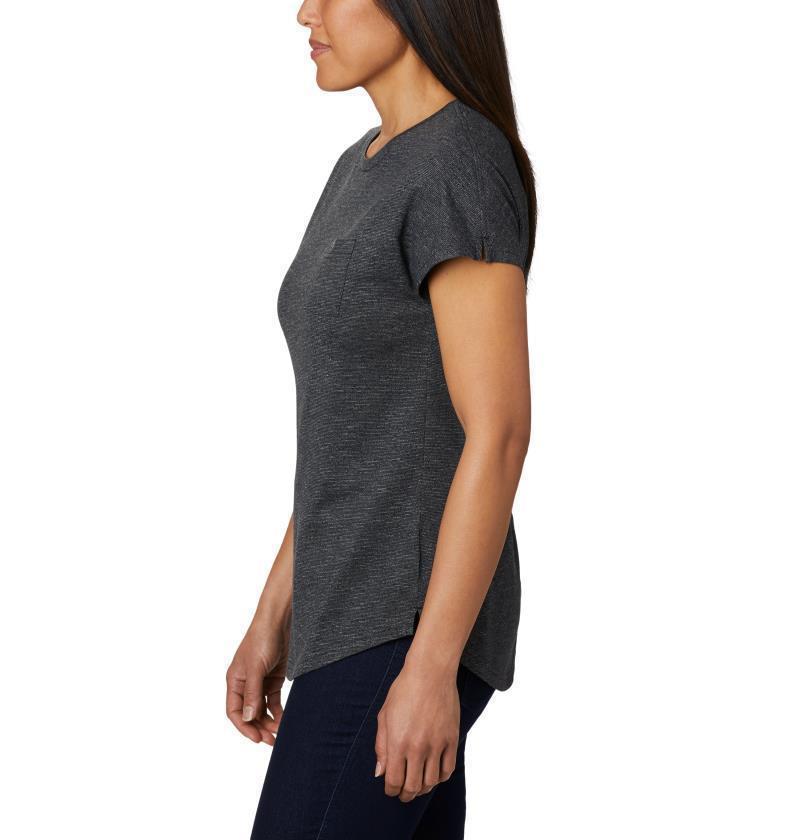 Cades Cape Tee - Womens - Black 2