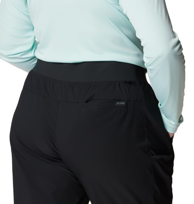 Leslie Falls Capris - Plus - Womens - Black 6