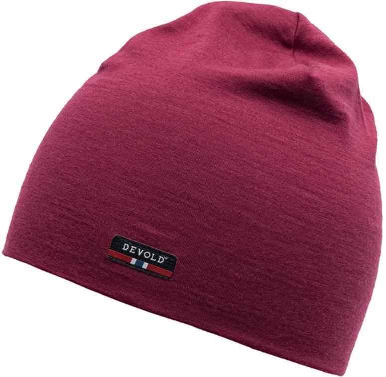 Breeze Merino 150 Beanie - Beetroot 1