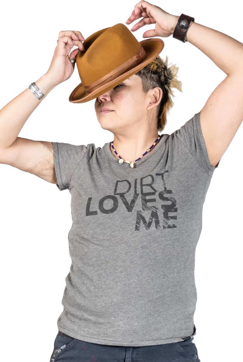 Dirt Loves Me Graphic Crew - Womens - Vintage Coal 1