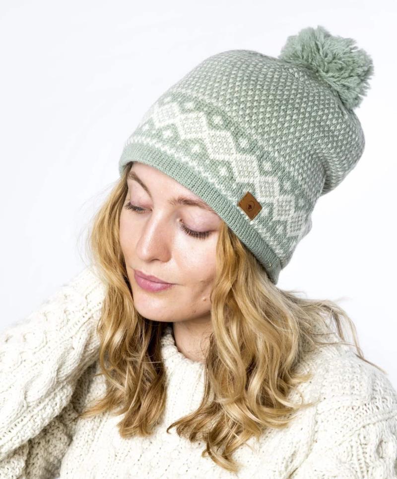 Enya Hat, 100% Merino - dusty 1