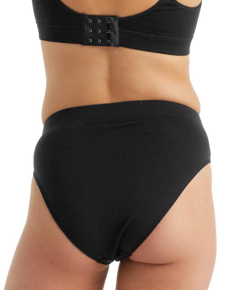 Queens High Cut Briefs - Womens - Black 3