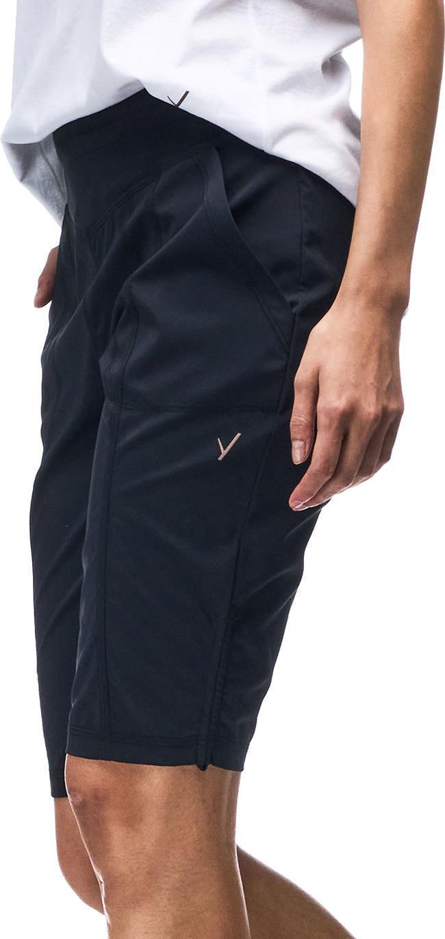 Viajar II Shorts - Womens - Black 2