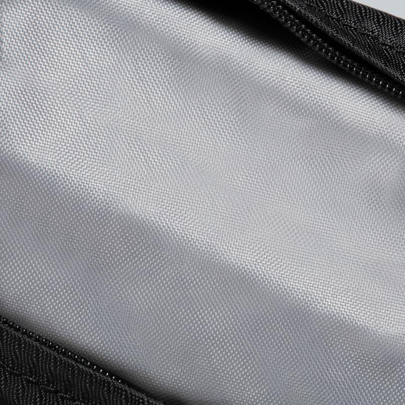 Neuveville Bumbag - Black 4