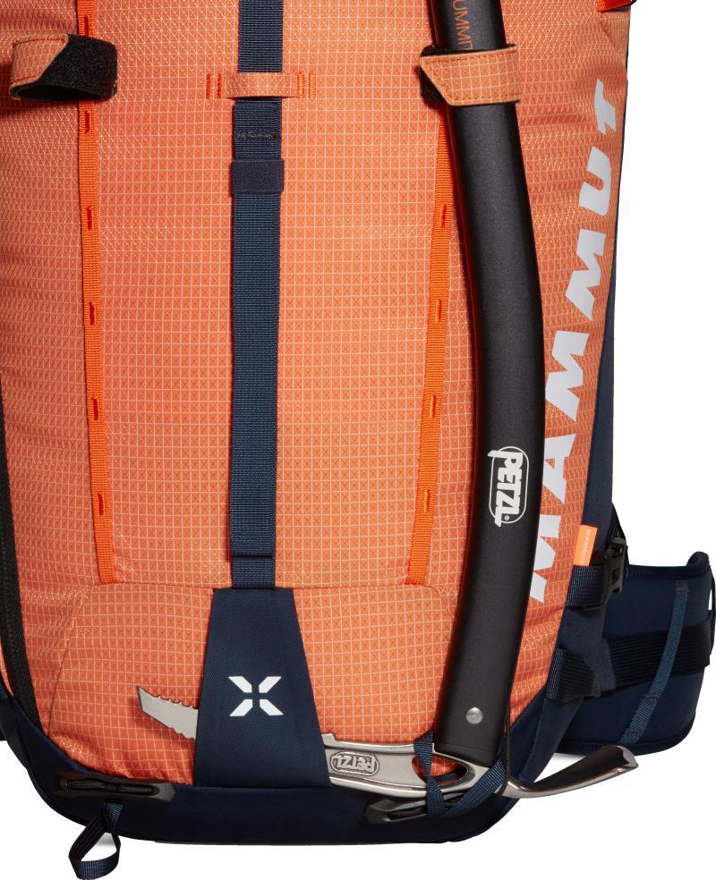 Trion 38L - arumita / marine 1