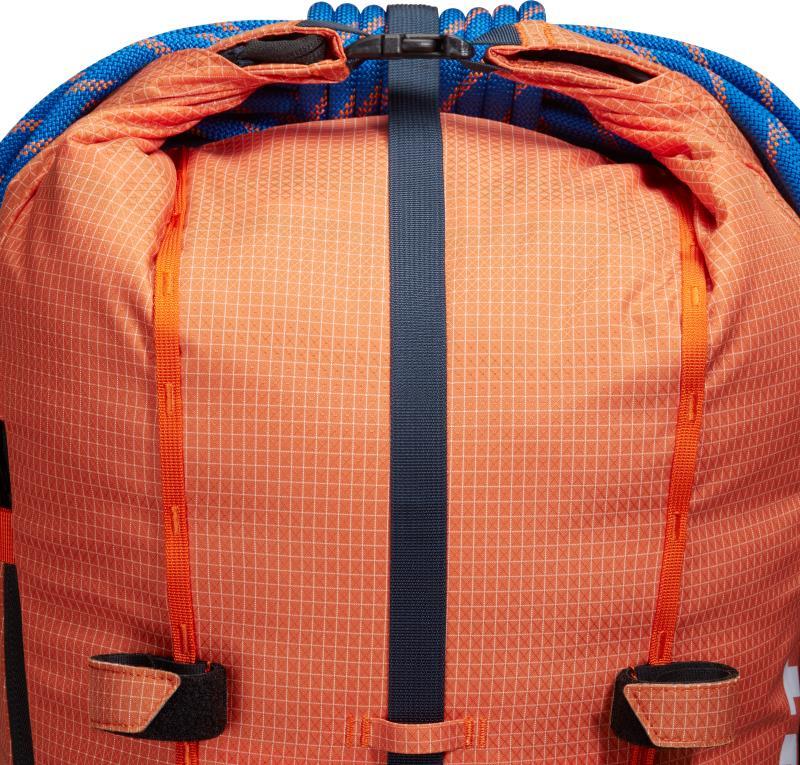 Trion 38L - arumita / marine 1