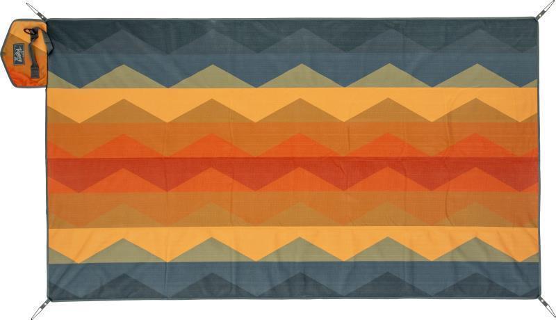 Victory Patio Blanket - Medium - Fortress Mirage 1