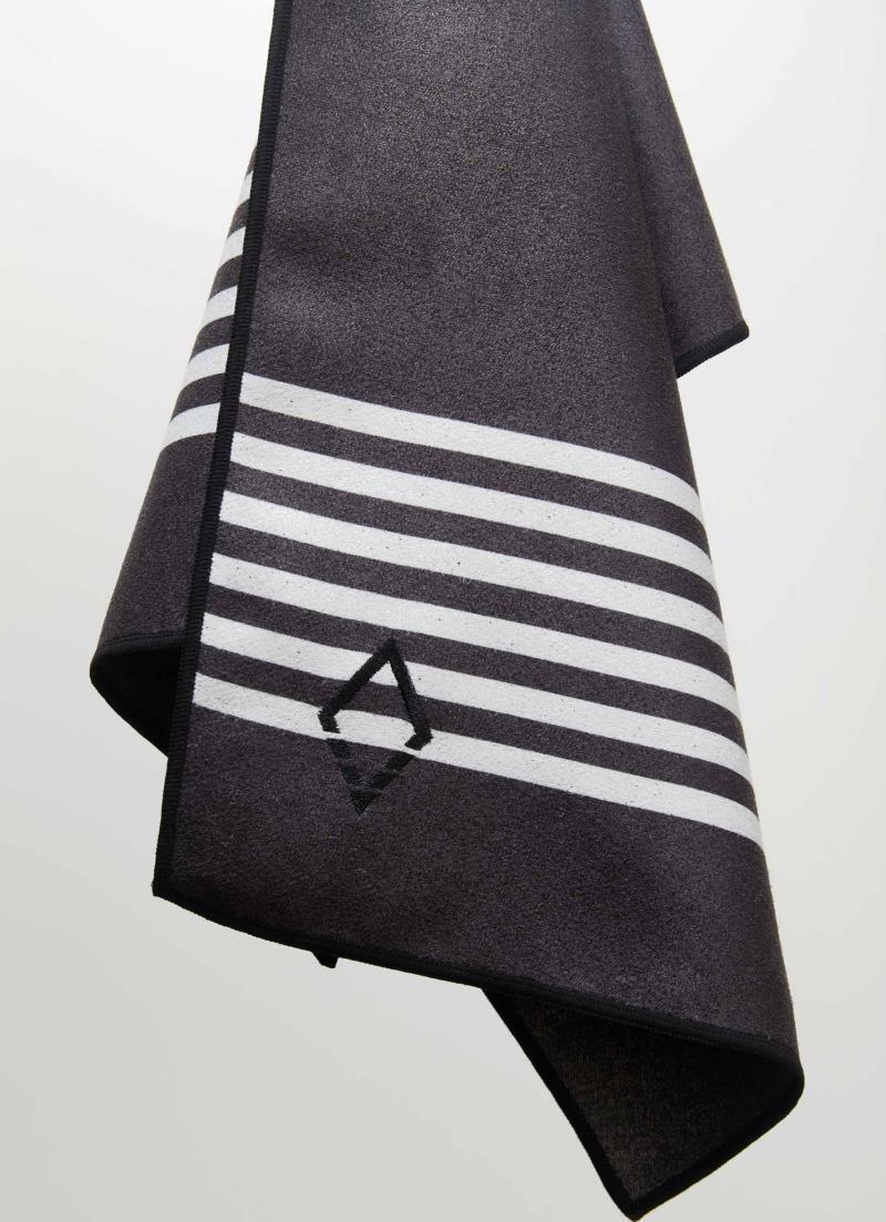 Do Anything Mini Fitness Towel - Poolside Black 3
