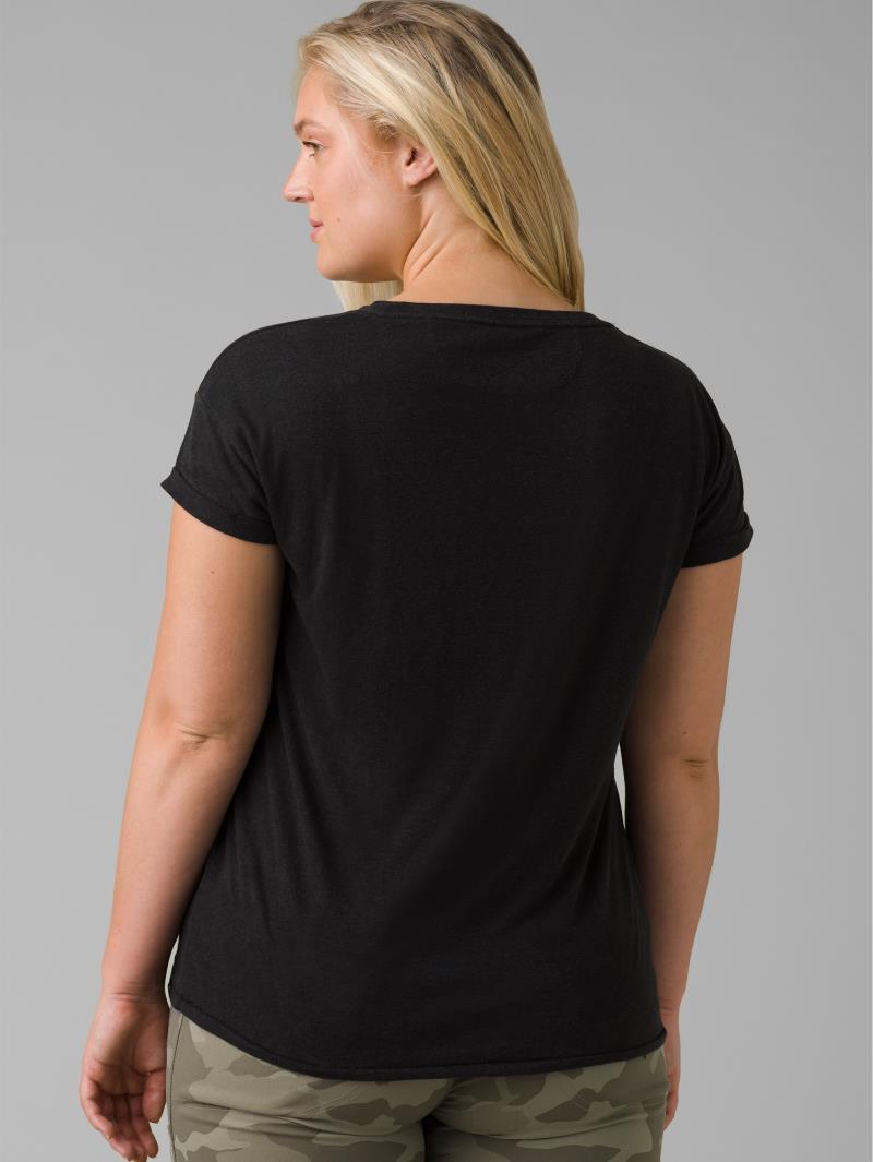 Cozy Up T-Shirt - Womens - Black 3