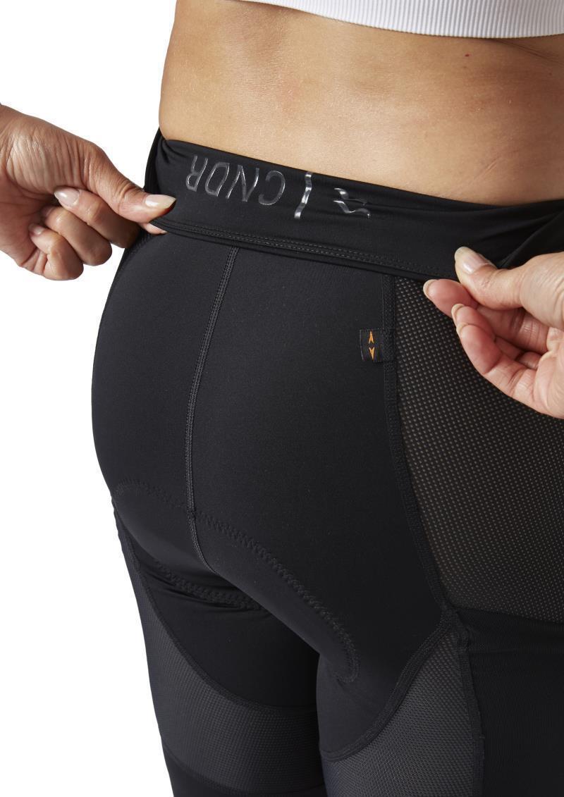 Cinder Liner Shorts - Womens - Black 9