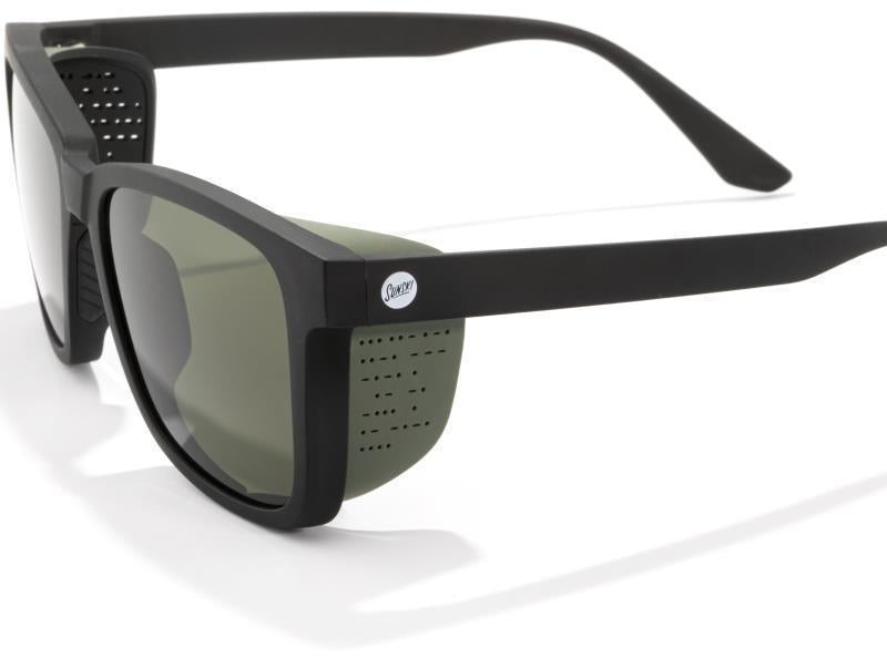 Couloir, Black Frame, Forest Lens - Not Applicable 6