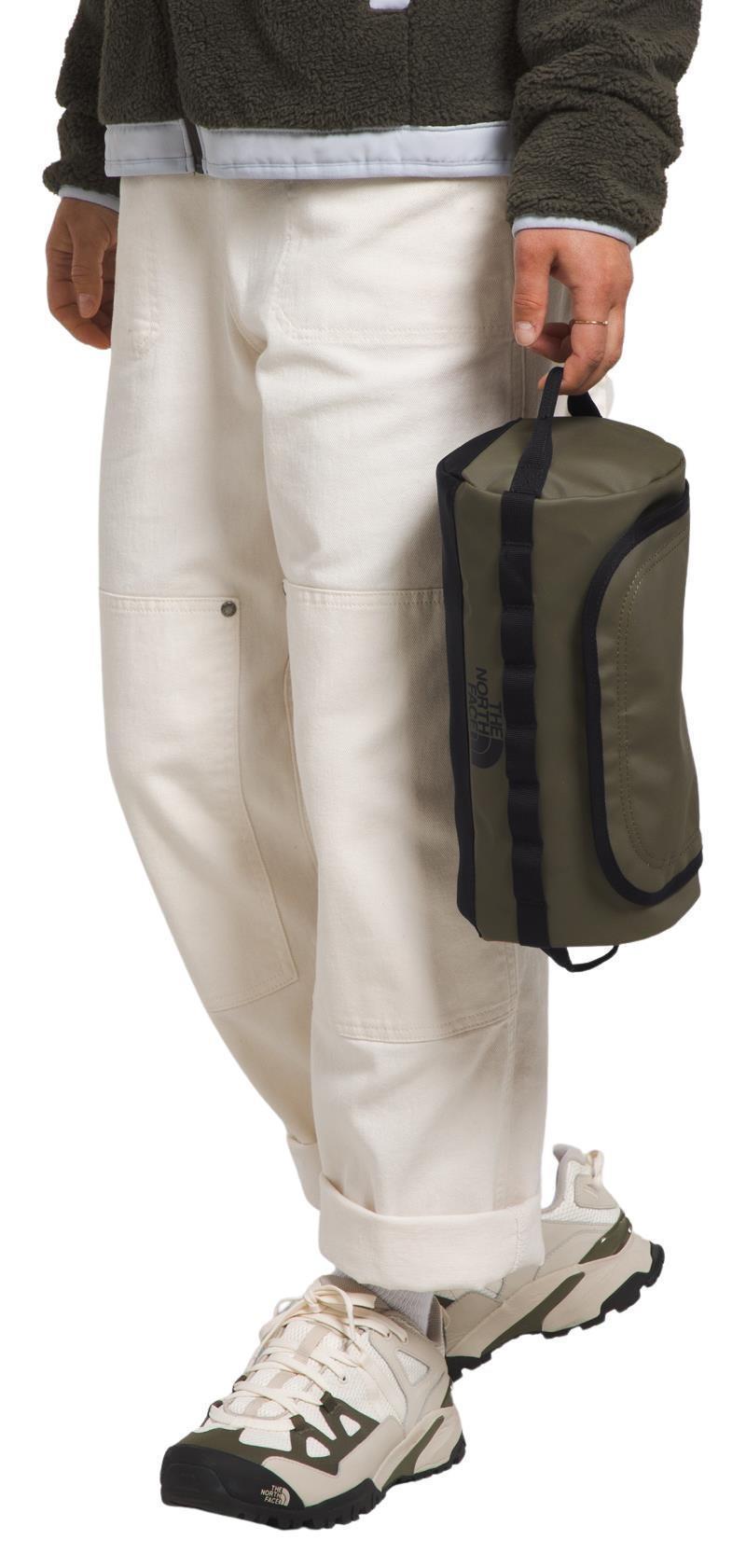 Base Camp Travel Canister - L - New Taupe Green / TNF Black 4