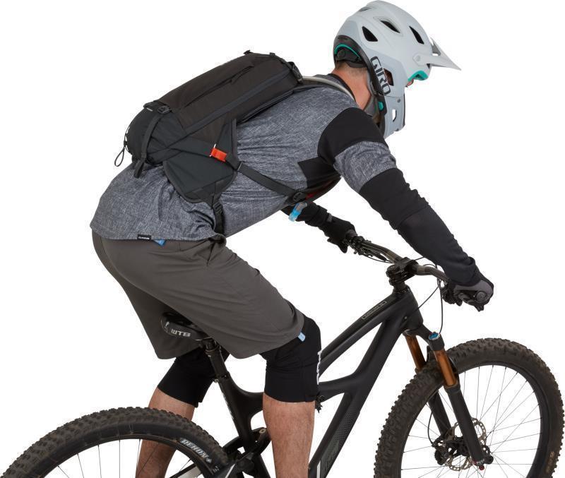 Rail Hydration Pack 8L - Obsidian 9